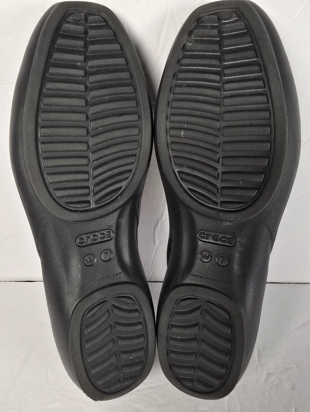NWOT Crocs Laura Ballet Flats Women's  Black Comfort Slip On Shoes Square Toe 7